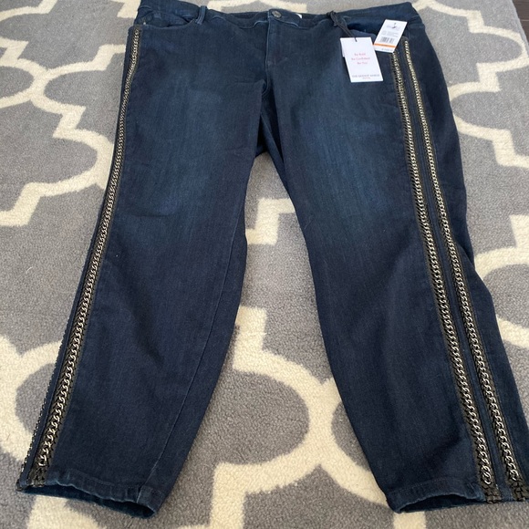 Skinnygirl jeans! - Picture 2 of 4